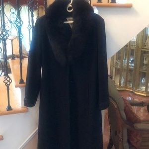 Black coat sz 16 faux collar beaded wrists